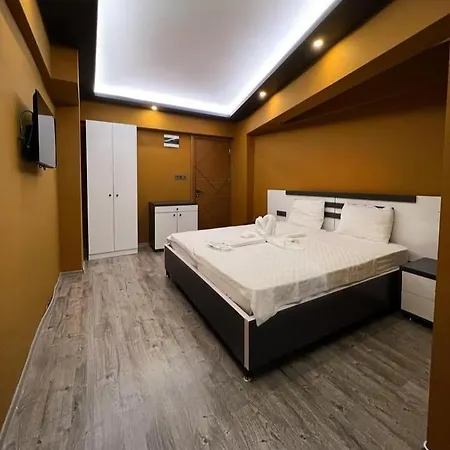 Grand Ayhan *