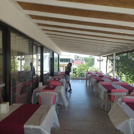 Grand Ayhan