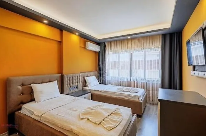 Grand Ayhan *